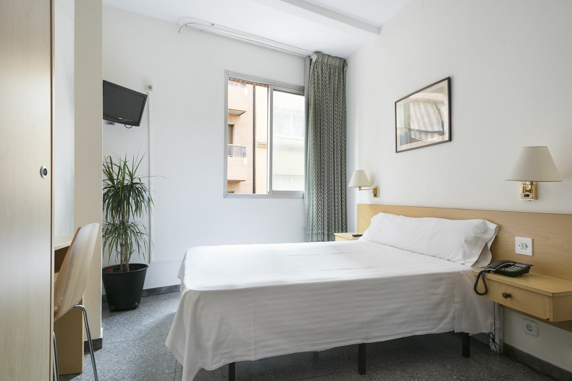 Hotel Climent Барселона Екстер'єр фото